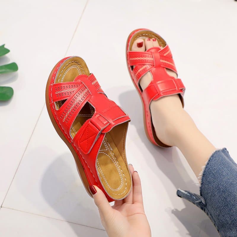 Cómodas sandalias nuevas