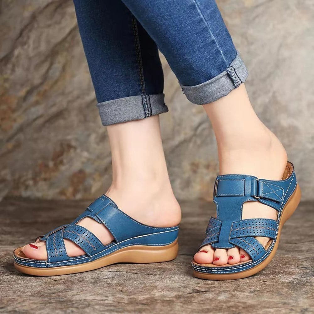 Cómodas sandalias nuevas